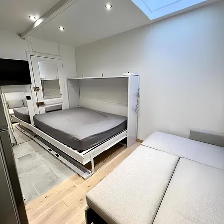 Flat Appartement Neuilly-sur-Seine